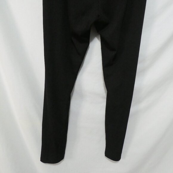 SHEIN - Curve | 1XL | Textured Ribbed Black Stretchy Leggings - Picture 14 of 16